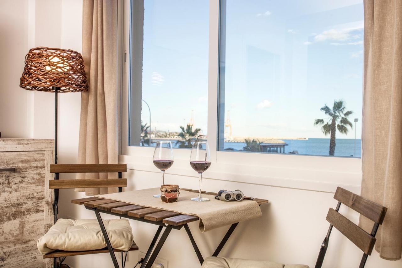 Apartamento Diseno Y Confort Frente Al Mar En La Playa De Huelin *